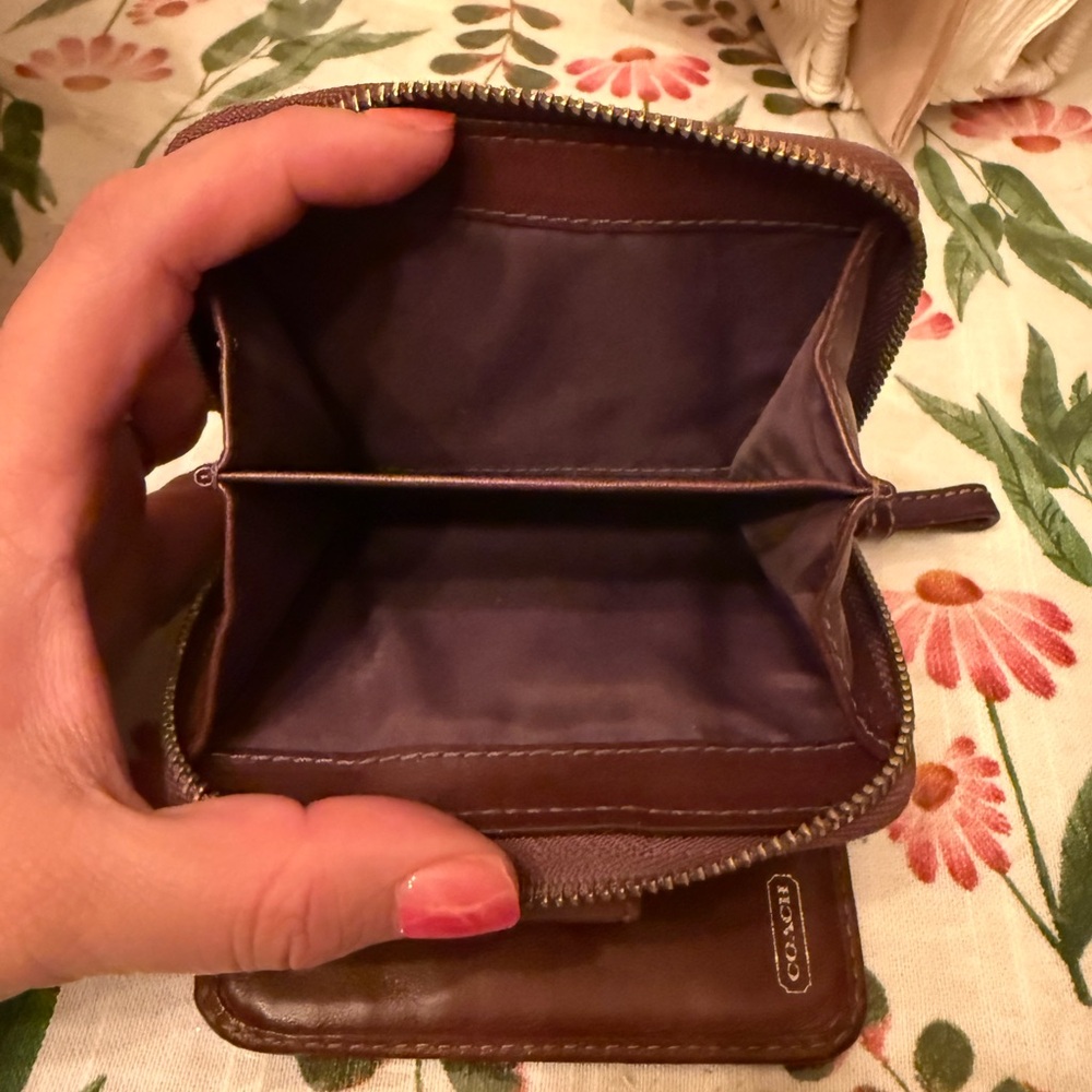 Coach Chelsea Turnlock Soft Milled Brown Pebbled Leather Hobo Bag with Wallet - Picture 7 of 9